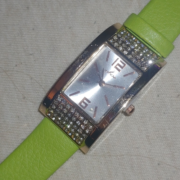 Watch - Picture 1 of 1